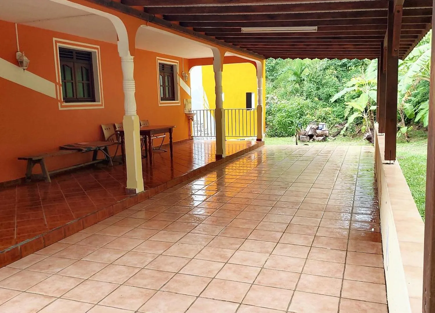 Holiday home Maison Charmante A Pointe Noire, Vue Montagne, Jardin Prive Guadeloupe